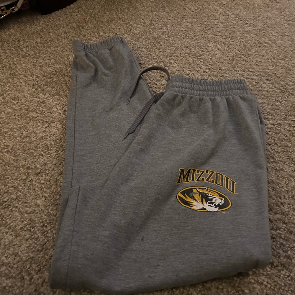 Gray Mizzou Tigers Sweatpants with Logo